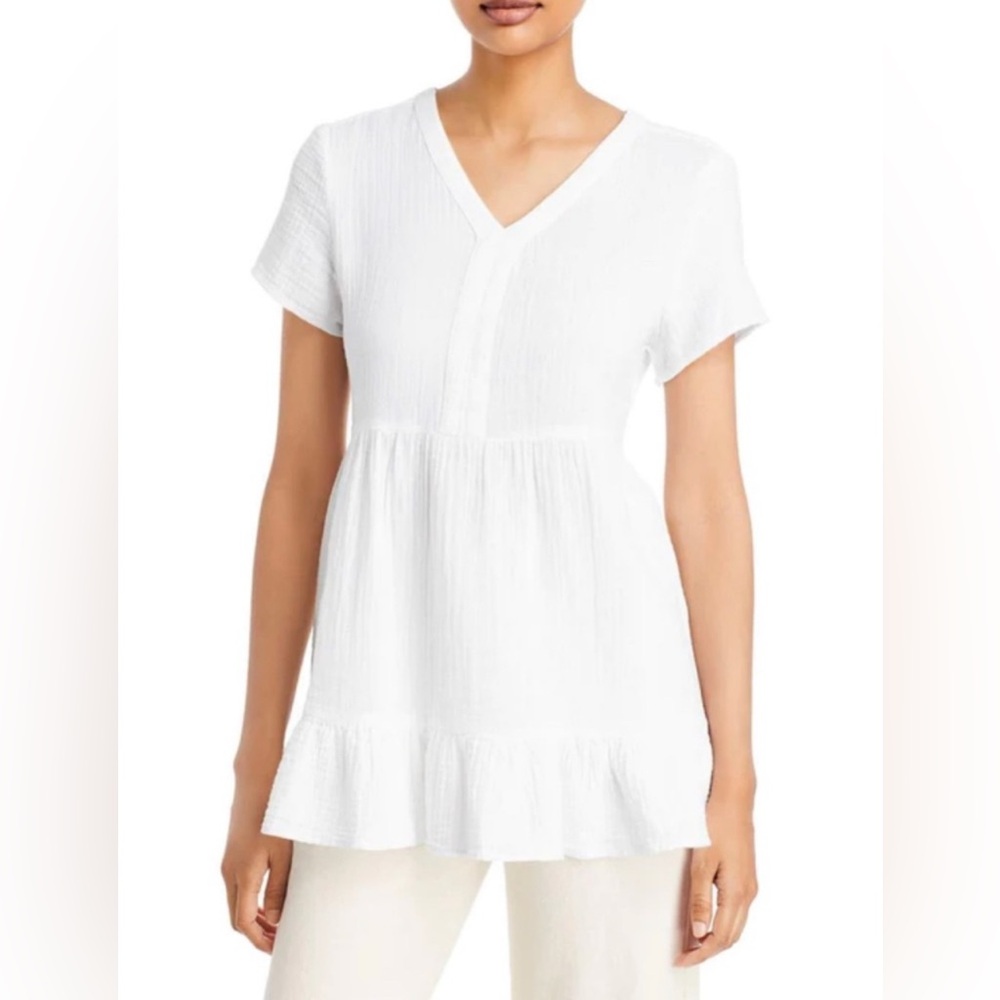Beachlunchlounge Carey Tiered white gauze v neck pullover top